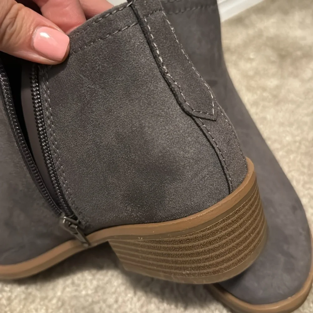 Booties! - Picture 3 of 4